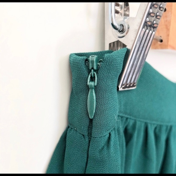 Emerald green high-low Chiffon Skirt - Picture 4 of 8